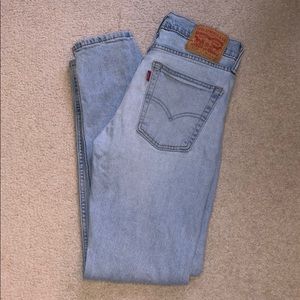 Red tag light wash 510 Levi’s denim mid rise